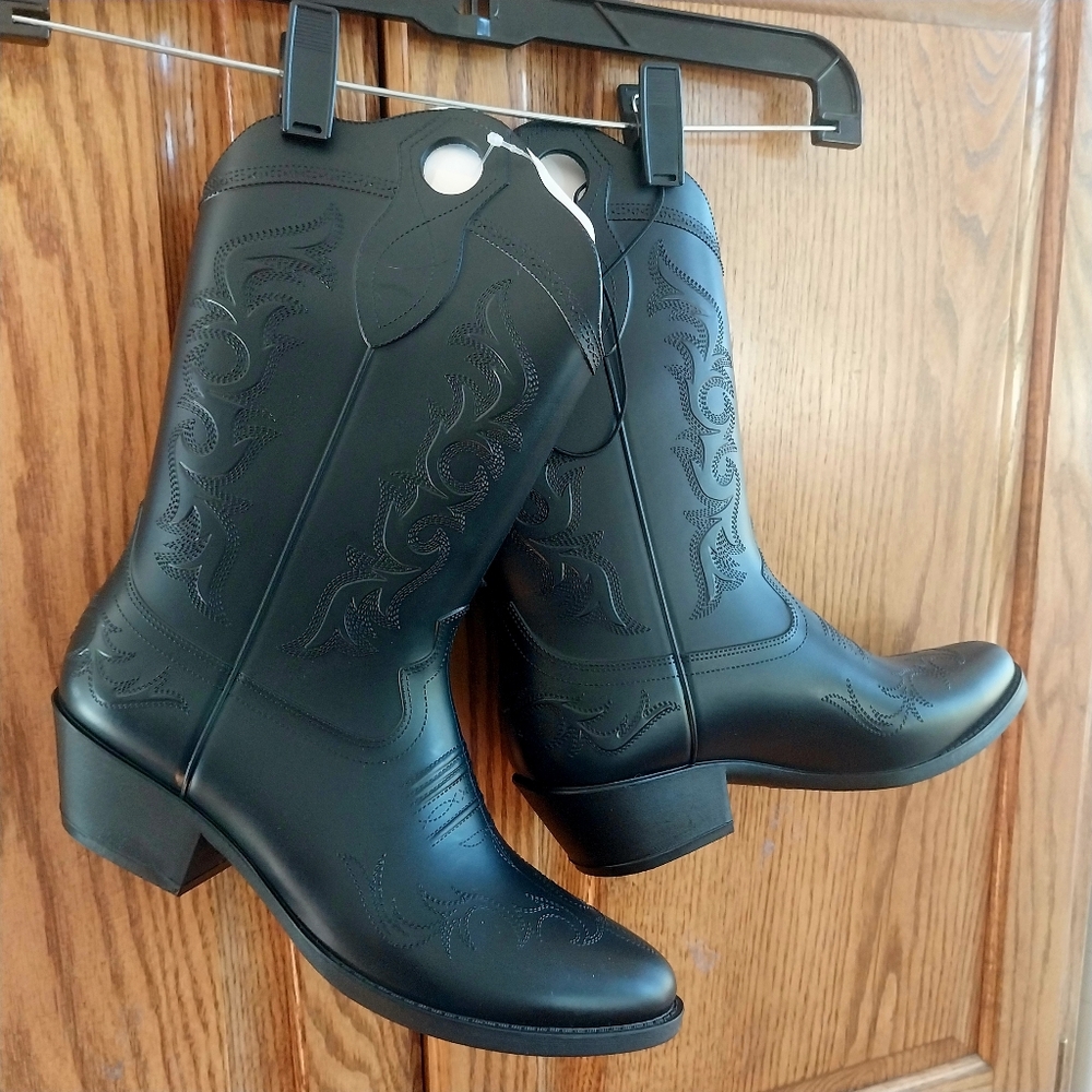 Rubber Cowboy Boots NWT Women's Size 8 Black Pull-on Rain Boots Water Resistant
